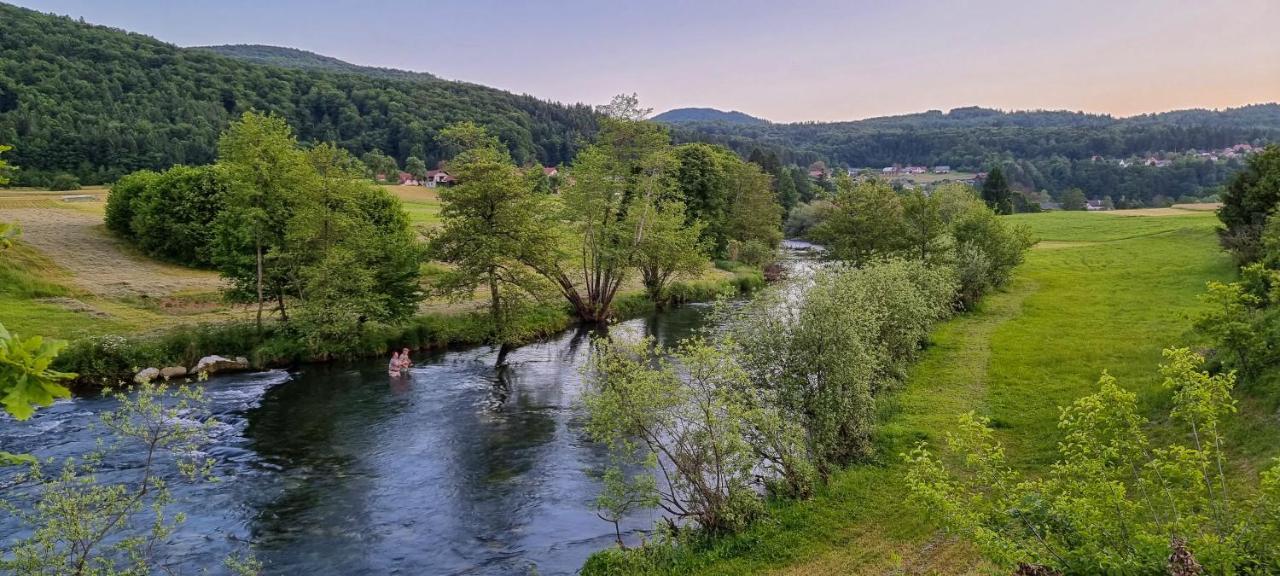 Krka River Lodge Znojile pri Krki Εξωτερικό φωτογραφία